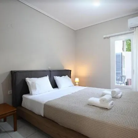 Budget Town Apartment *